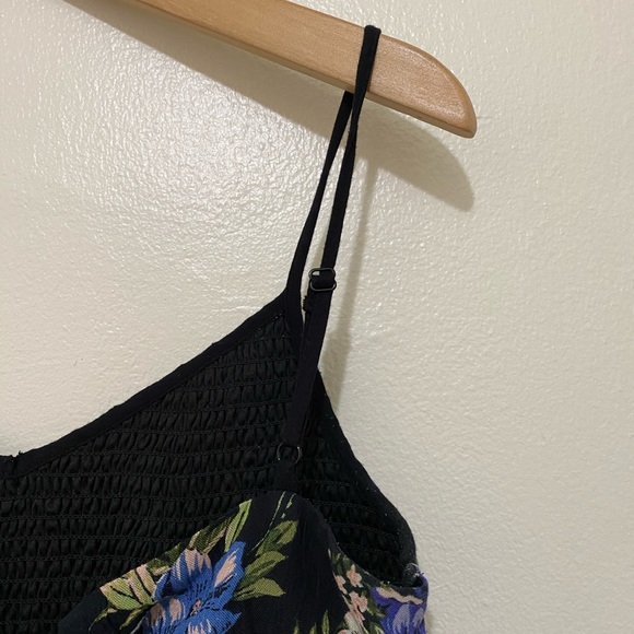 Floral Strappy Black Dress - Picture 8 of 10